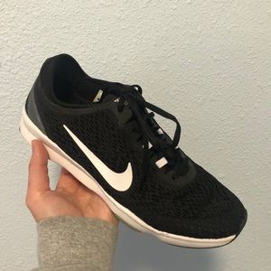 nike women’s zoom fit trainers